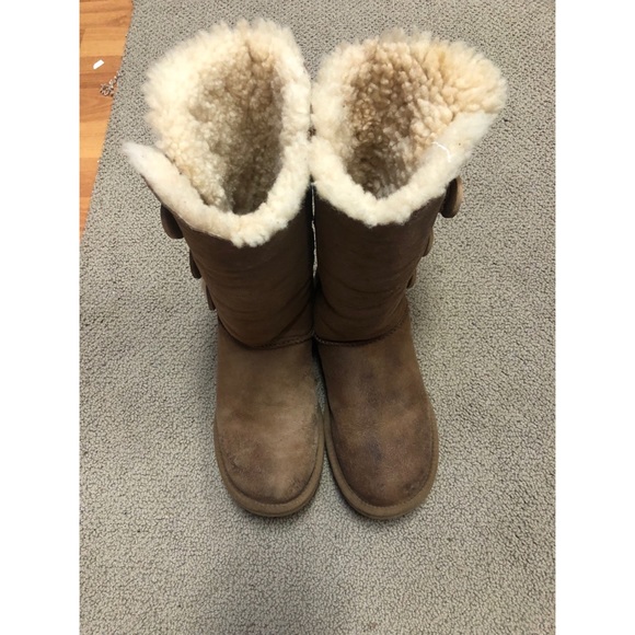 Authentic Ugg Bailey Button Triplet Boot - Picture 3 of 6